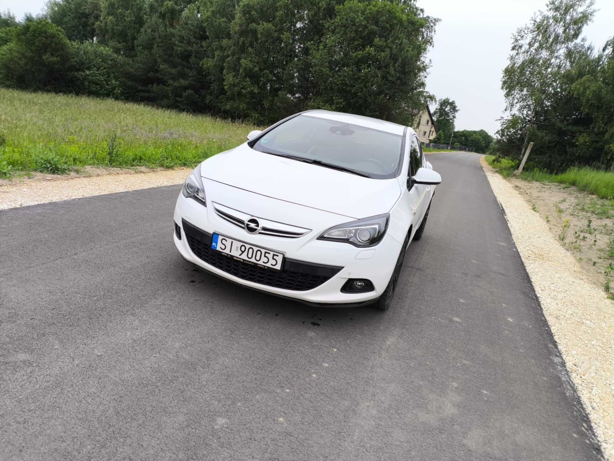 Astra GTC 1.6T 2011