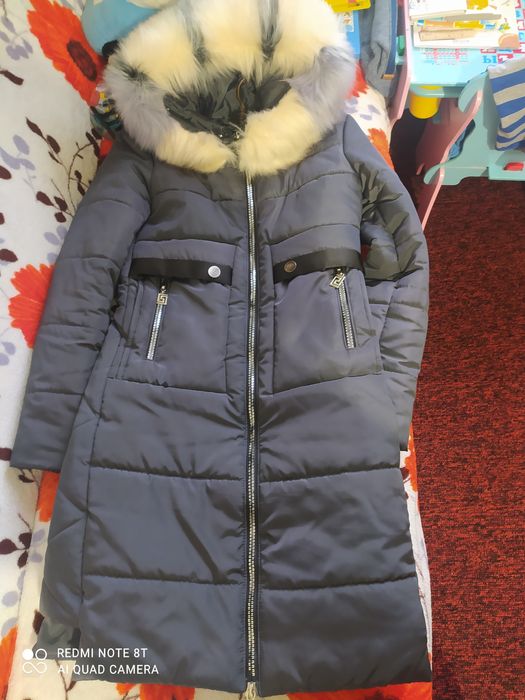 Женская куртка(пуховик)