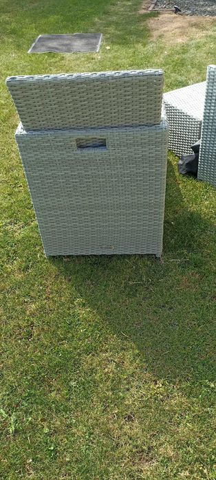 Sprzedam komplet mebli na podwórko