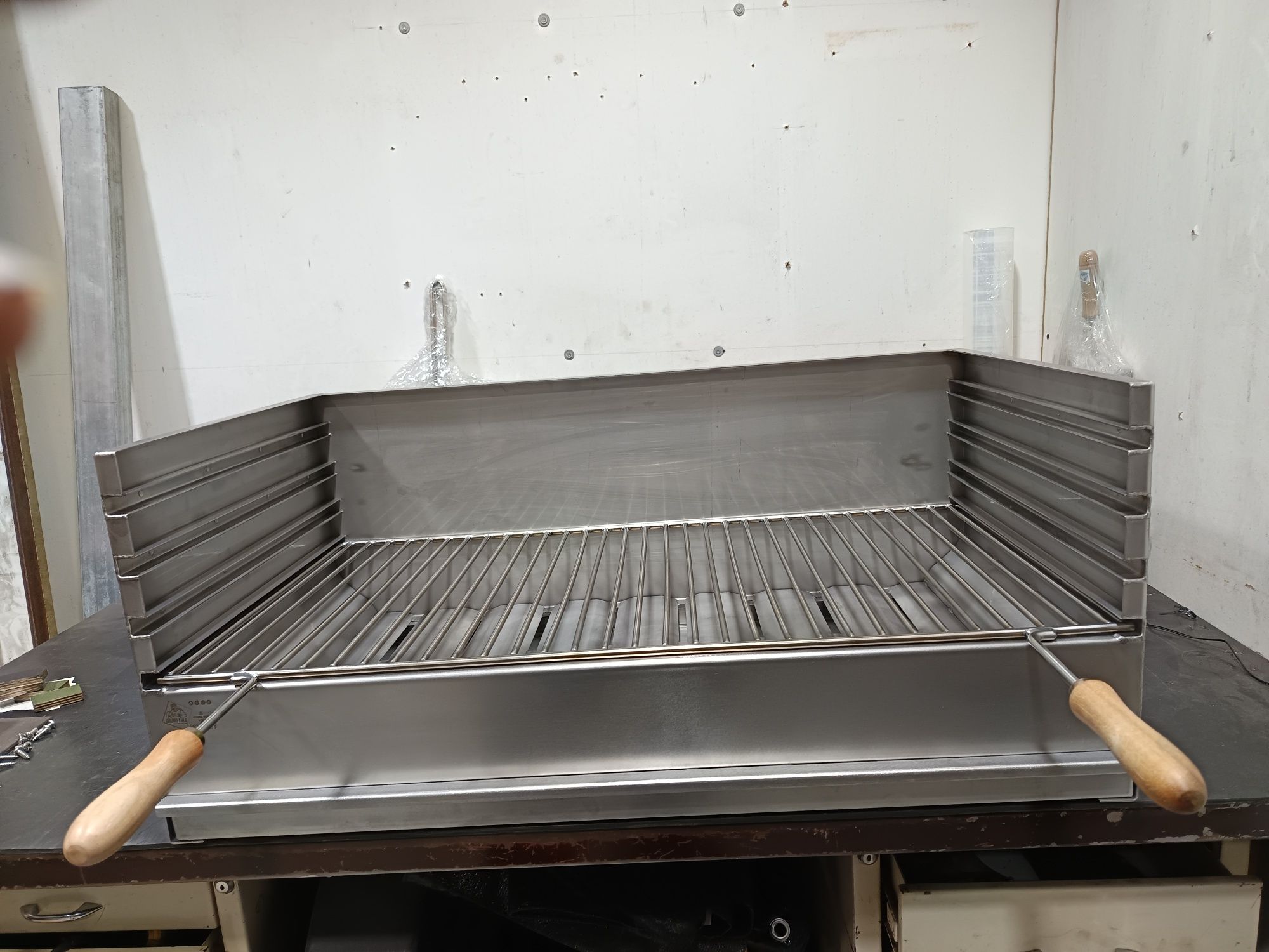 Churrasqueira fechada 60*40*35