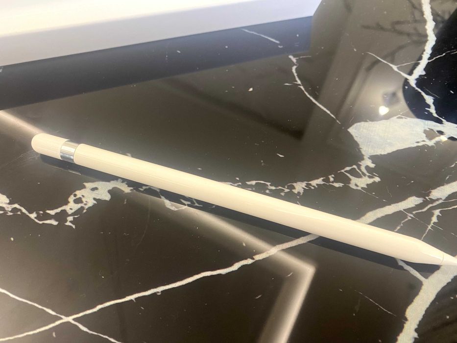 Продам стилус состояние нового Apple Pencil 1