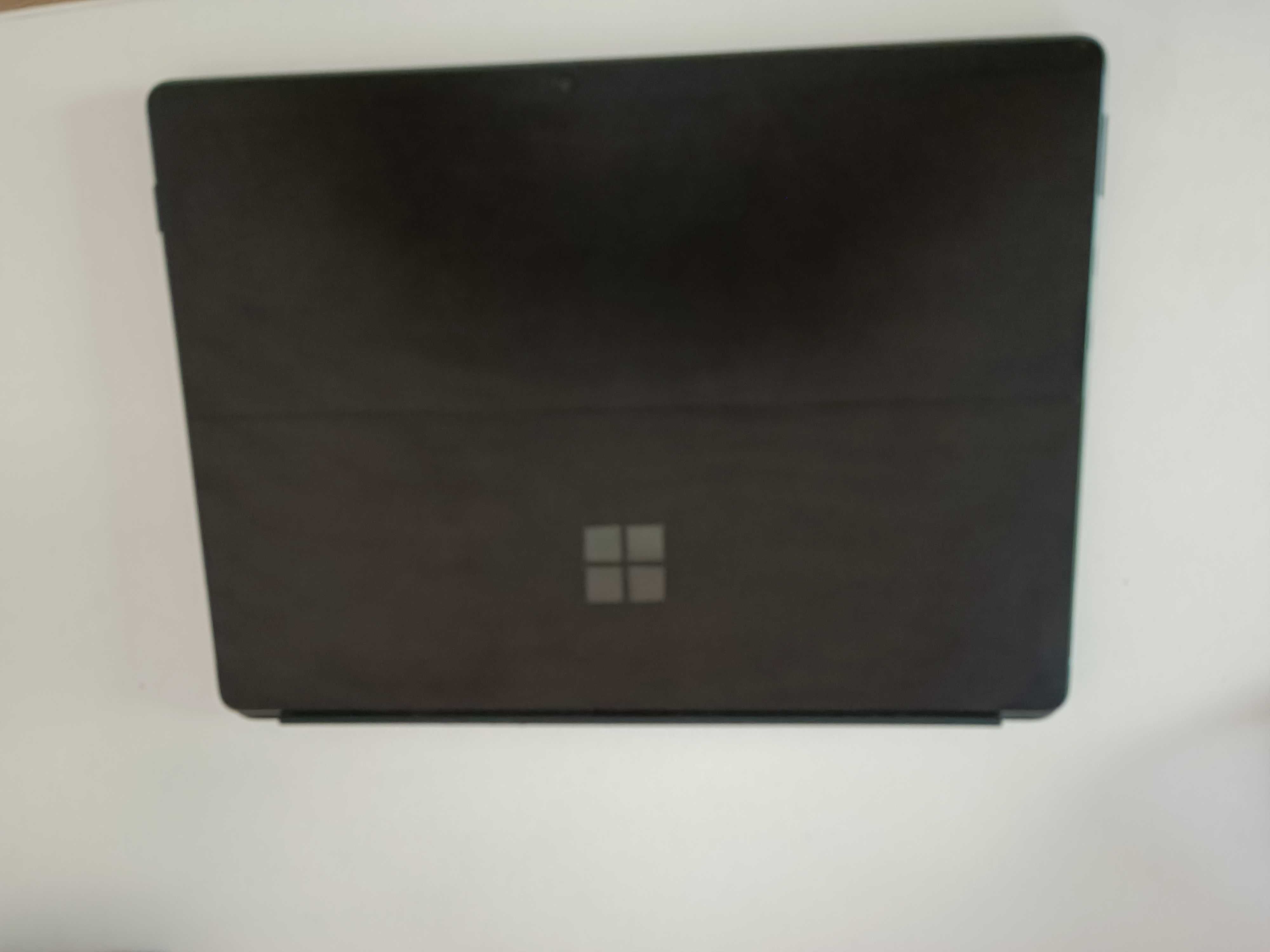 Microsoft Surface Pro X LTE SQ1/8GB RAM/256GB SSD - Black - Idealny