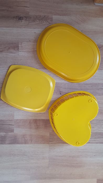 Żółte plastikowe tacki - 3 sztuki