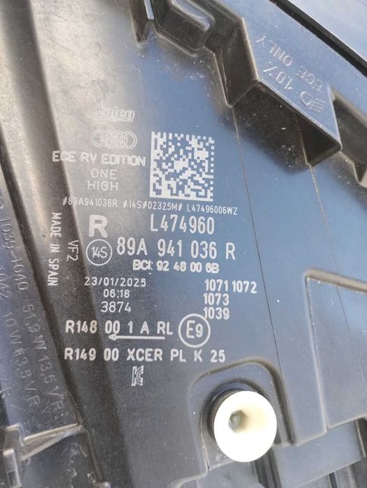 Lampa prawy przód + ślizg Audi Q4 E-TRON 89A FULL LED MATRIX