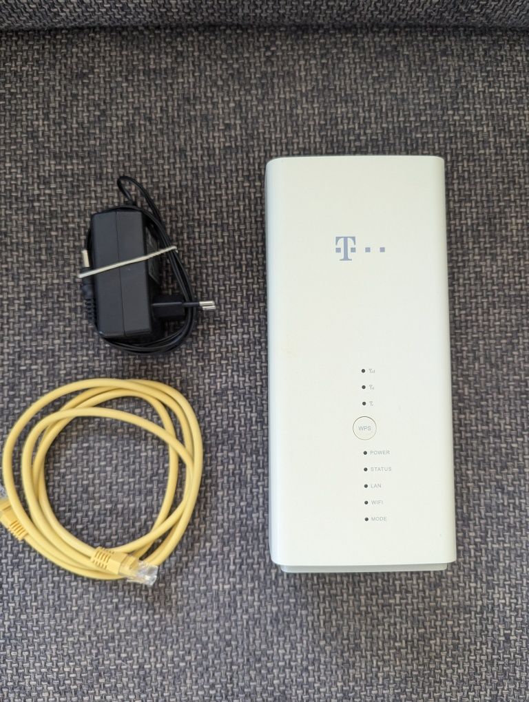 Bardzo szybki router modem TMobile na kartę SIM Huawei B618 internet