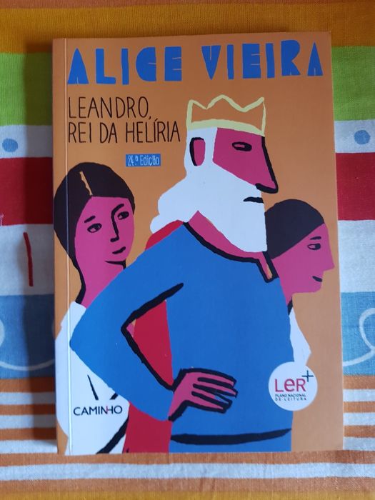 Livros do Plano Nacional de Leitura em excelente estado.