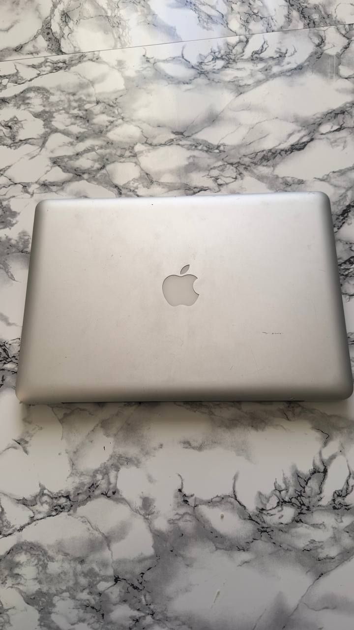 Продам MacBook Pro (13-inch, 2012р)