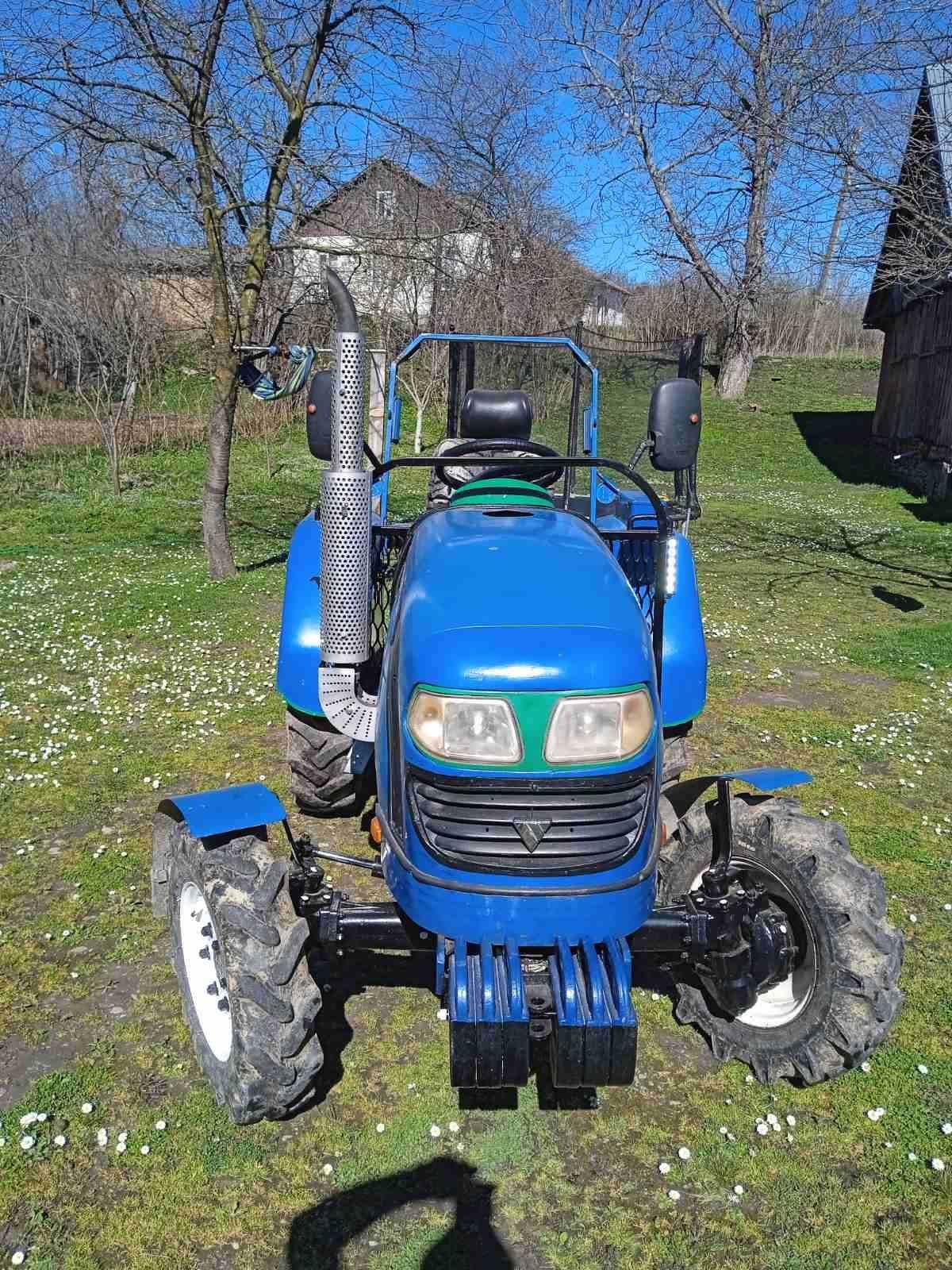 ПРОДАМ трактор 244