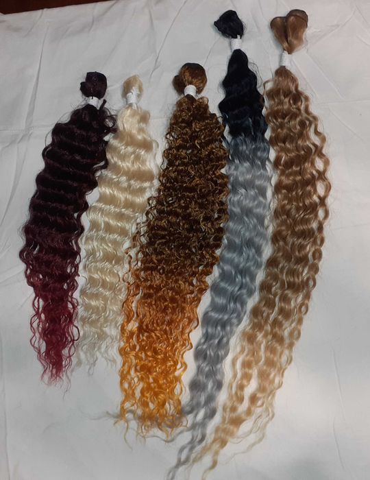 Канеколон,дреды,накладные волосы.