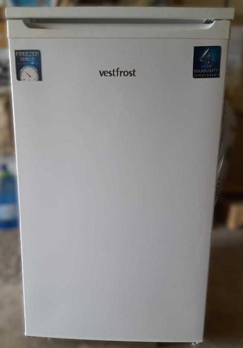 Морозильна камера Vestfrost CMF085W