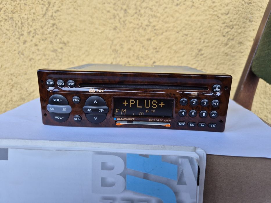Radio Blaupunkt Sevilla RD126 w drewnie ! Mercedes r107 r129 w140 w126