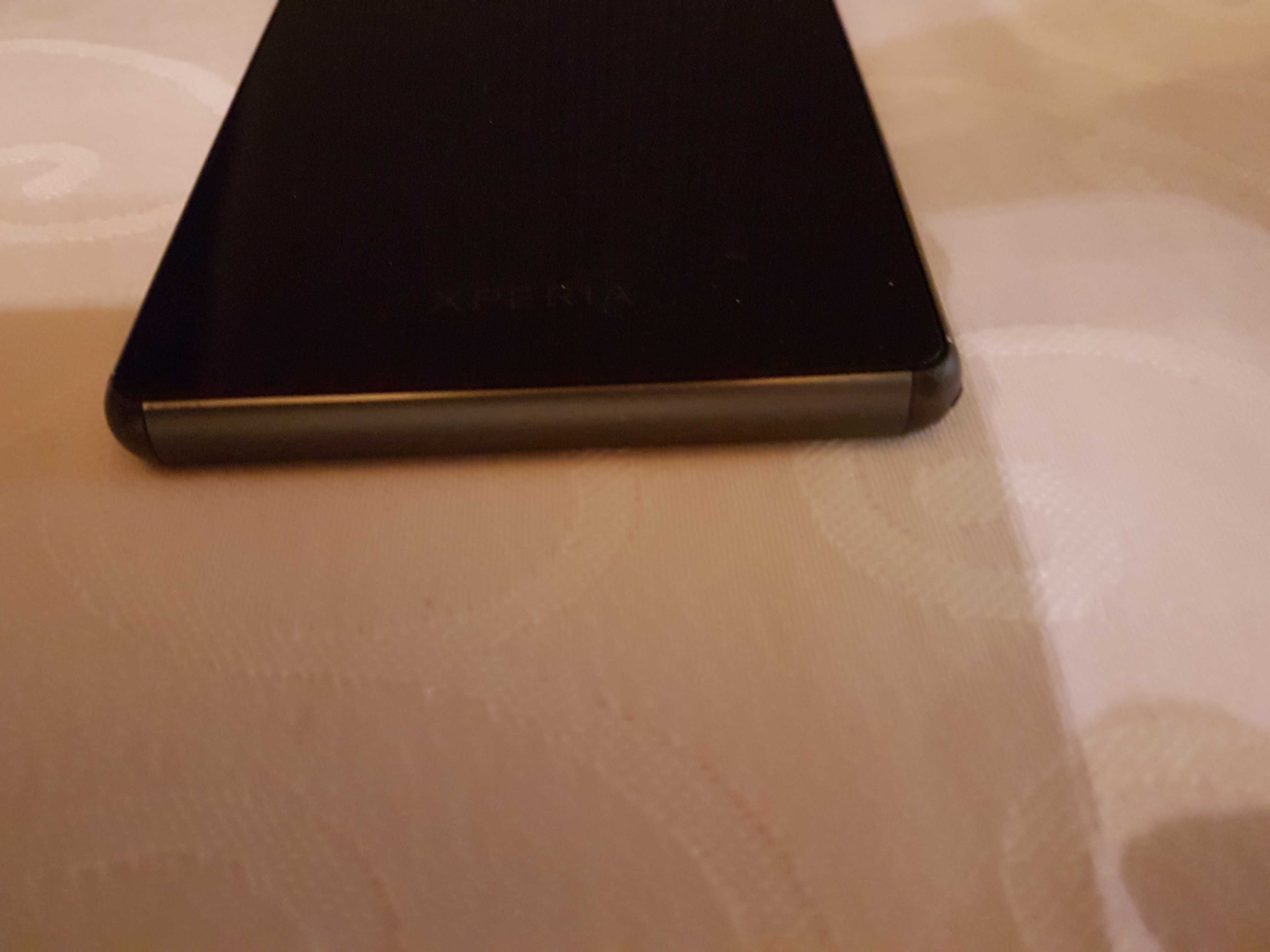 Sony Xperia Z3 D6603, stan bardzo dobry, działa idealnie