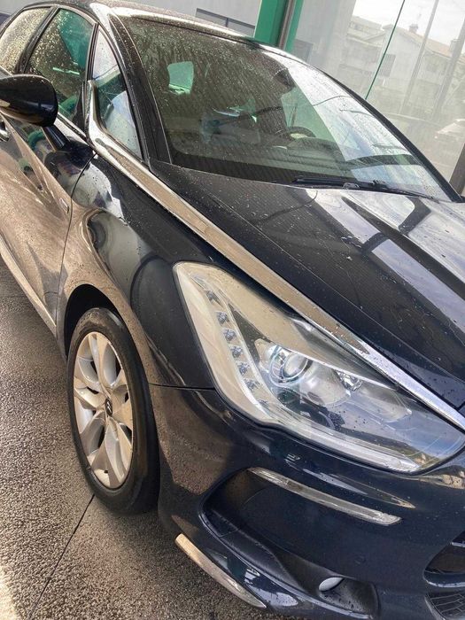 Citroën DS5 2.0 HDi Gás Óleo Hybrido Automático