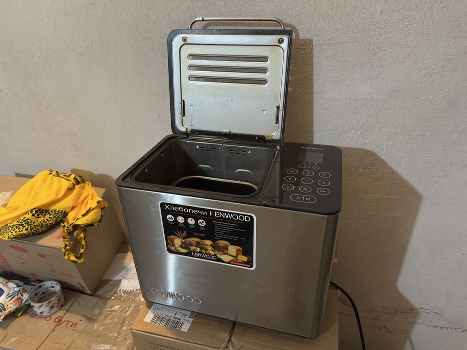 Продам хлебопечку kenwood bm450