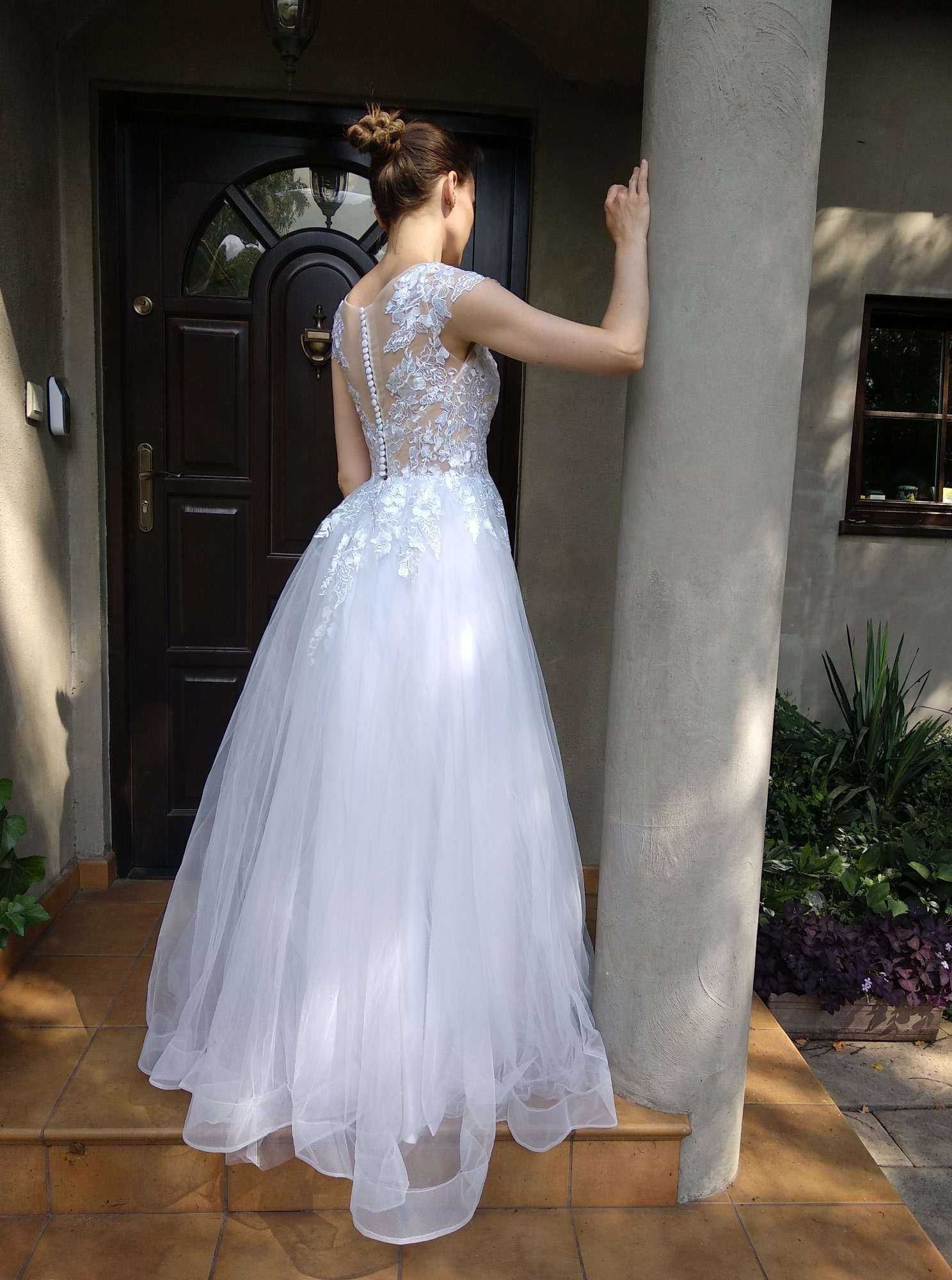 Piękna całkiem nowa suknia ślubna rozmiar 38
