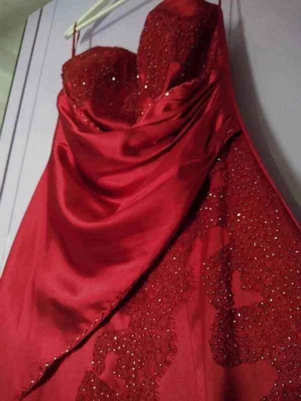 Vestido de festa vermelho