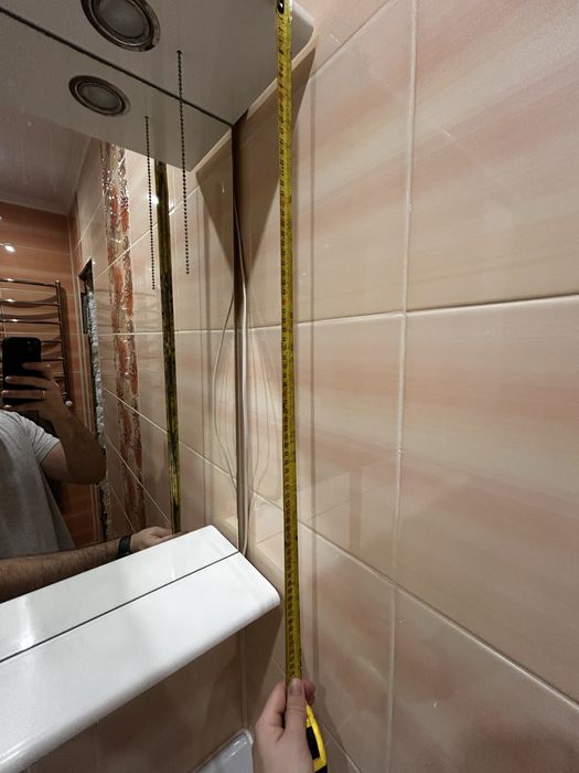 Дзеркало з полицею для ванної кімнати