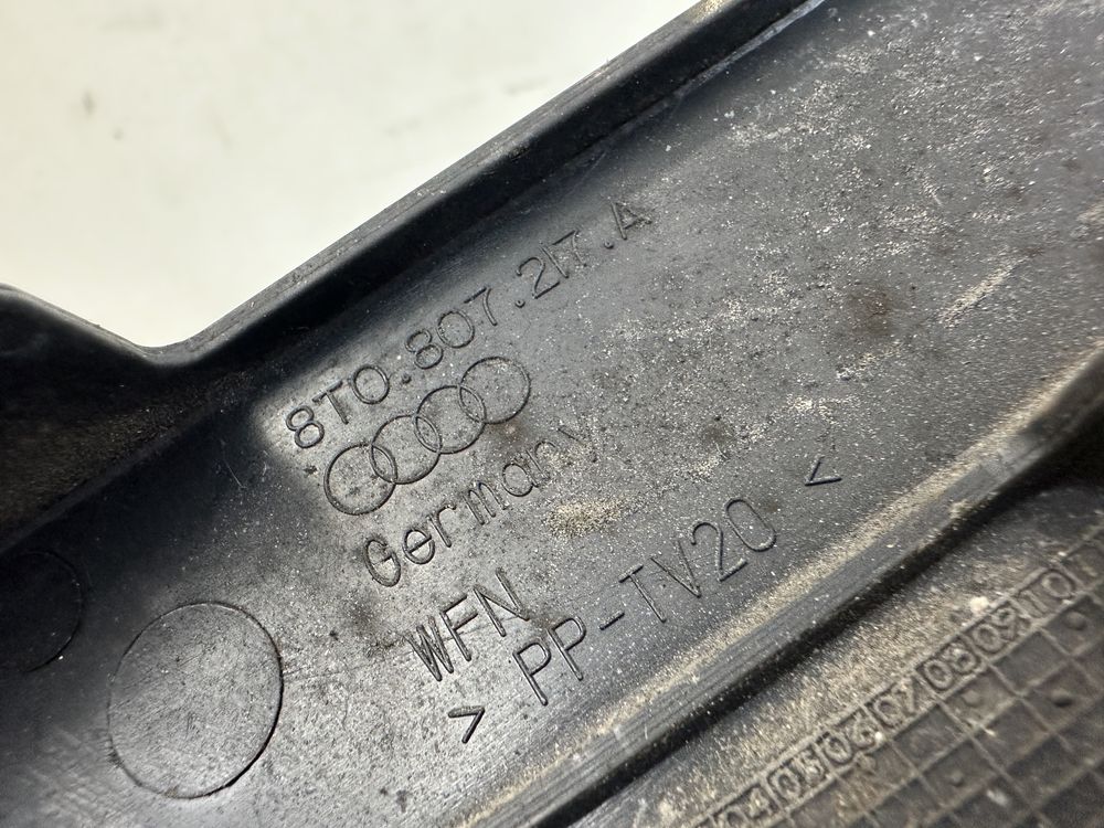Audi A4 B8 nakładka osłona listwa zderzaka przedniego A5 8T
