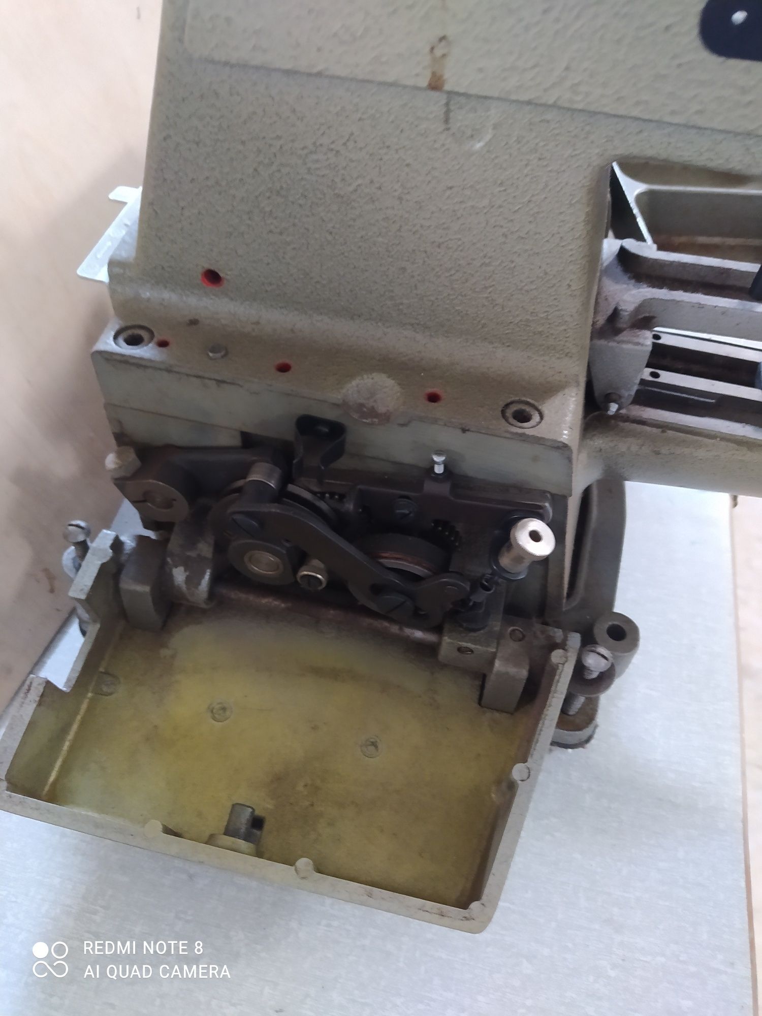 Máquina de pregar botão