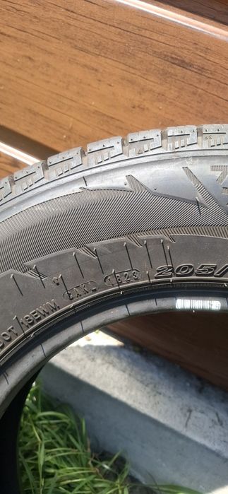 Opony 205 70 R15c ltnie 400 zł