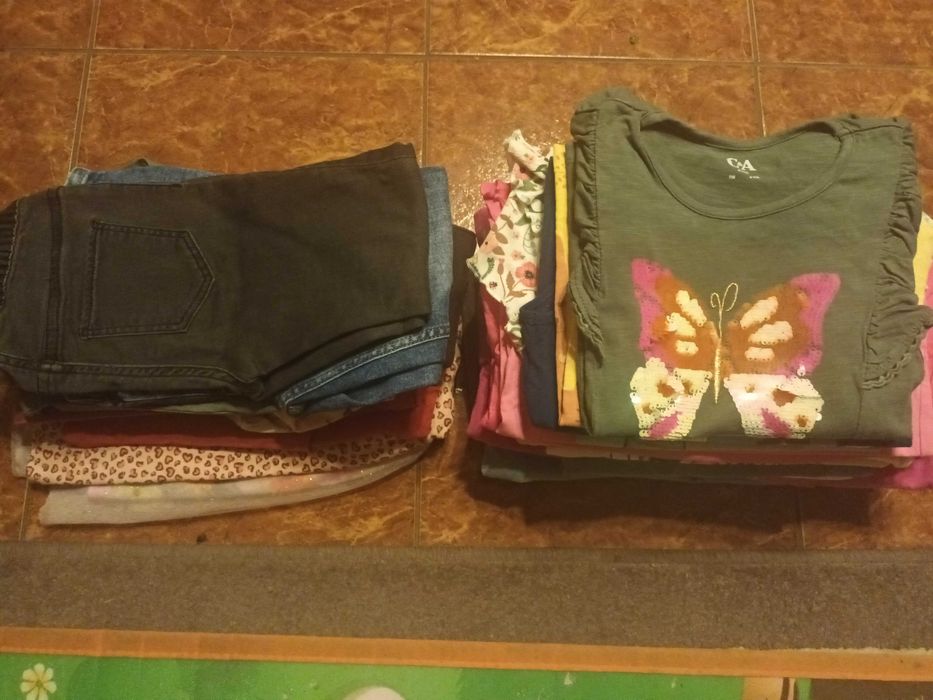 Spezedam pake ubran dla dziewczynki