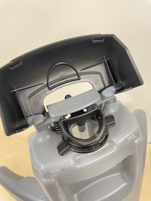 Używany Zbiornik czystej wody Karcher Se 4001 Se 4002