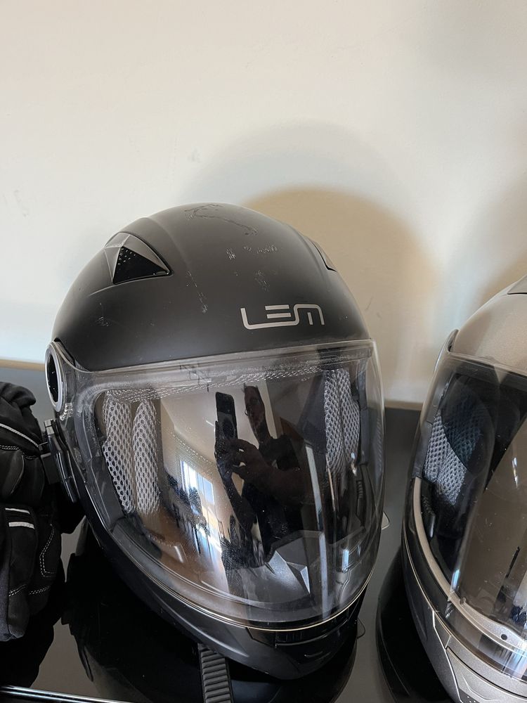 2 capacetes + Luvas