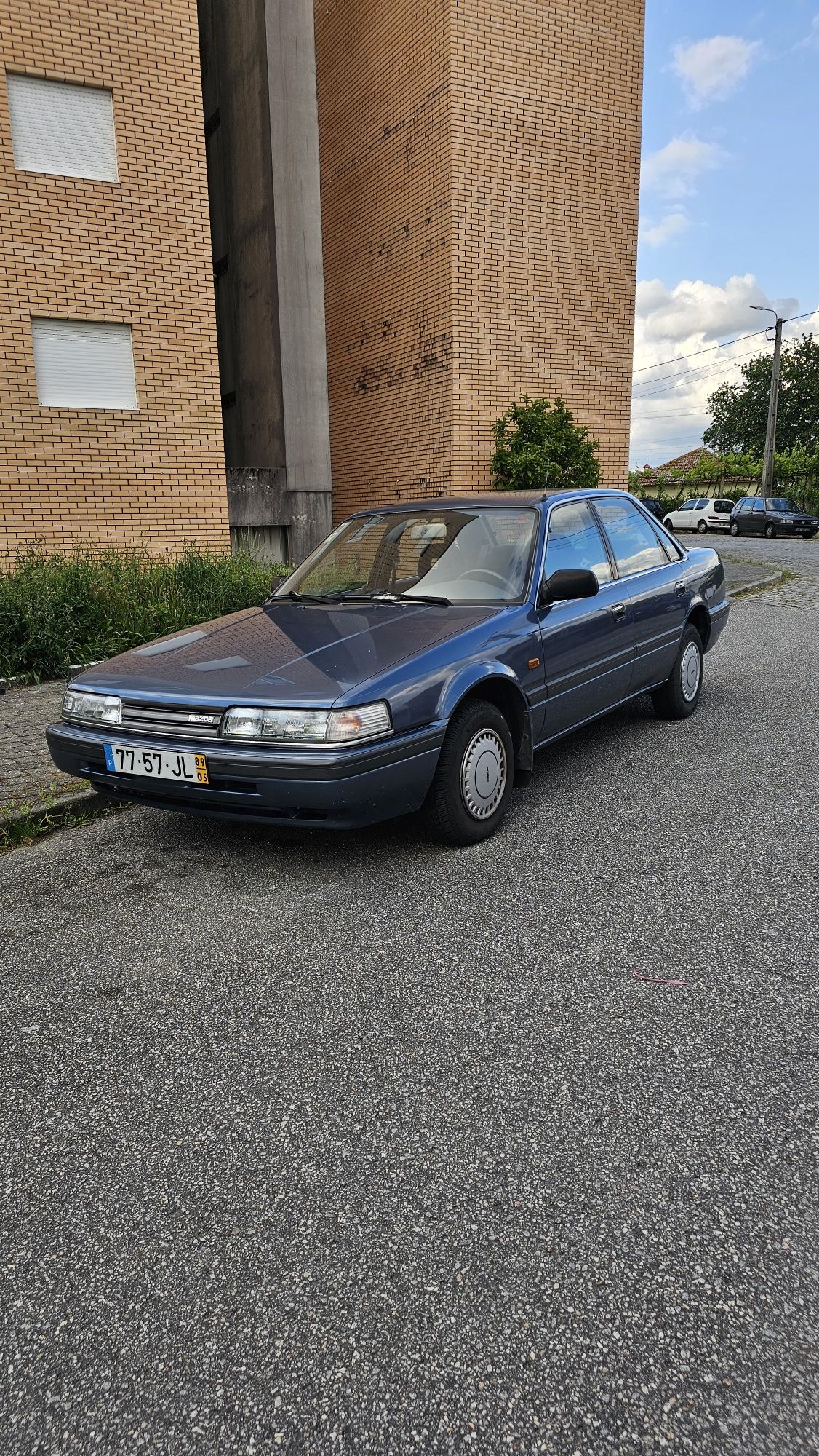 Mazda 626 *Como Novo*