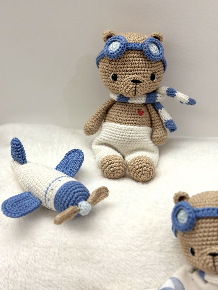 Urso aviador amigurumi