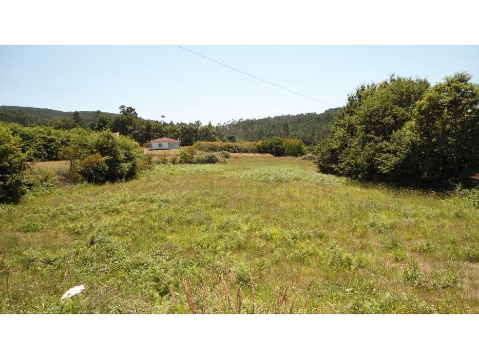 Terreno para construção em Rubiães