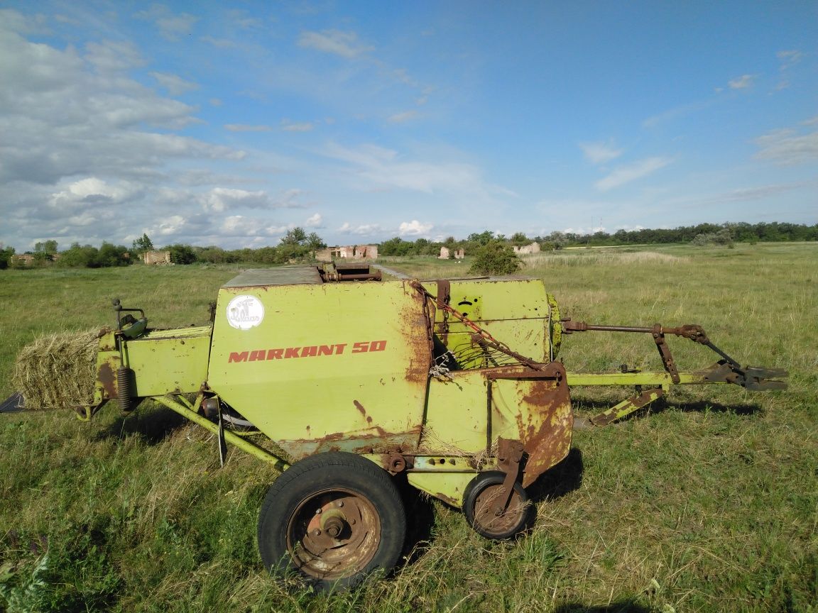 Прес підбирач Claas