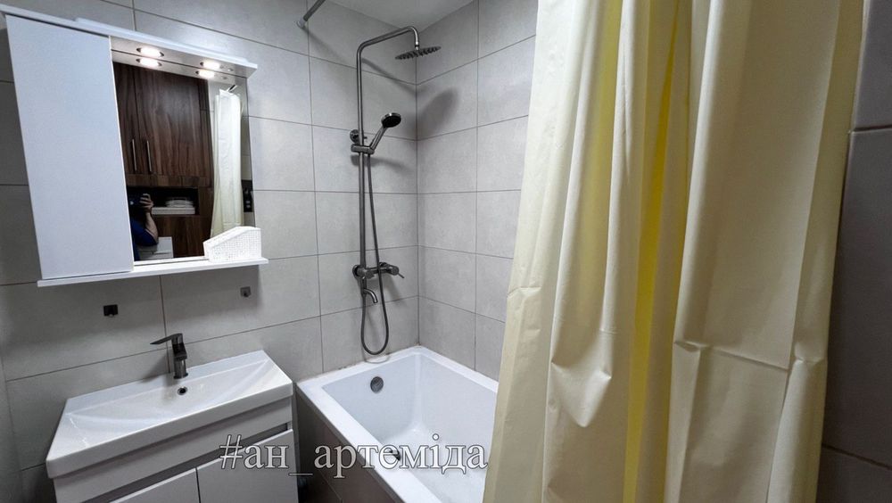 Продам 2 х комн кв-ру Фрунзенский Донецкое шоссе 15