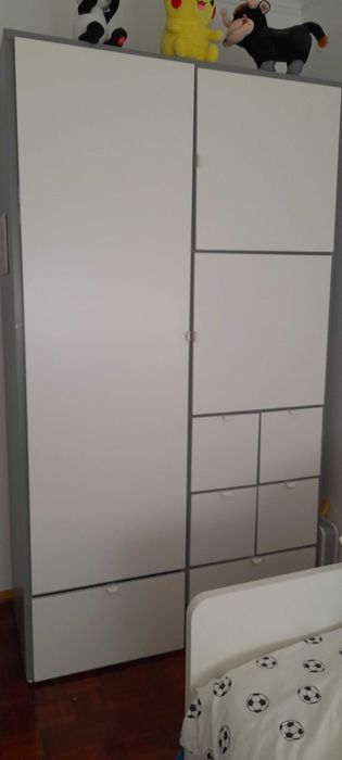 Roupeiro Ikea como novo!