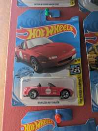 Hot Wheels '91 Mazda MX-5 Miata red