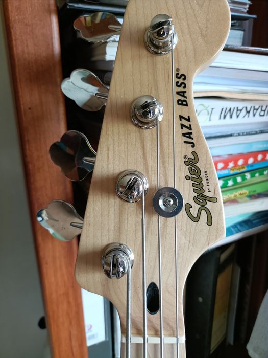 Conjunto Baixo elétrico iniciantes