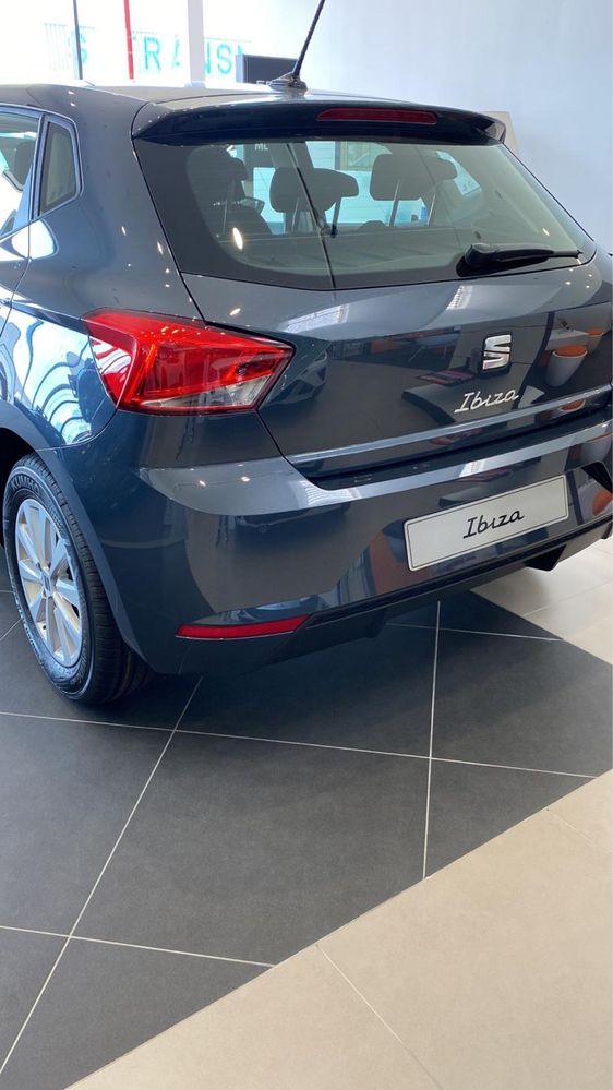 Vendo este carro