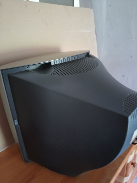 Telewizor kolorowy PHILIPS 21", z pilotem, sprawny