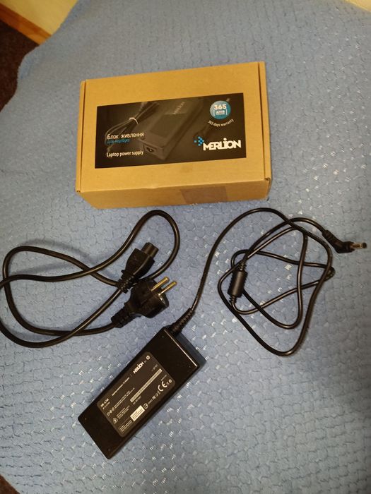 Блок живлення для ноутбука MERLION