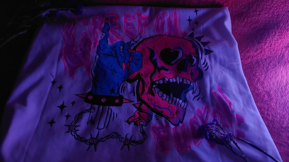 Кастомна футболка