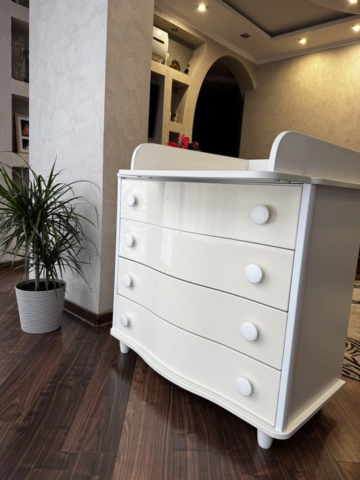 Пеленальний комод