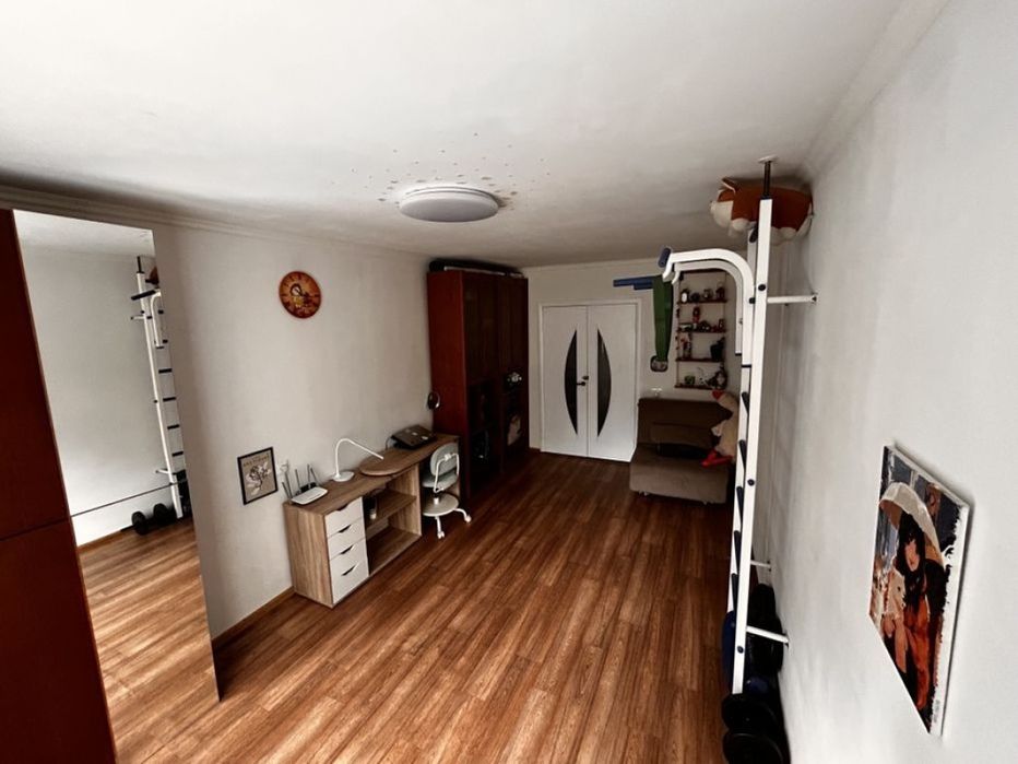 Простора квартира у зручному районі Черкас  561266