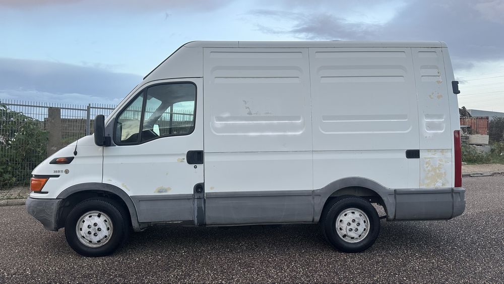 Iveco daily 2.8tdi- 35S 11