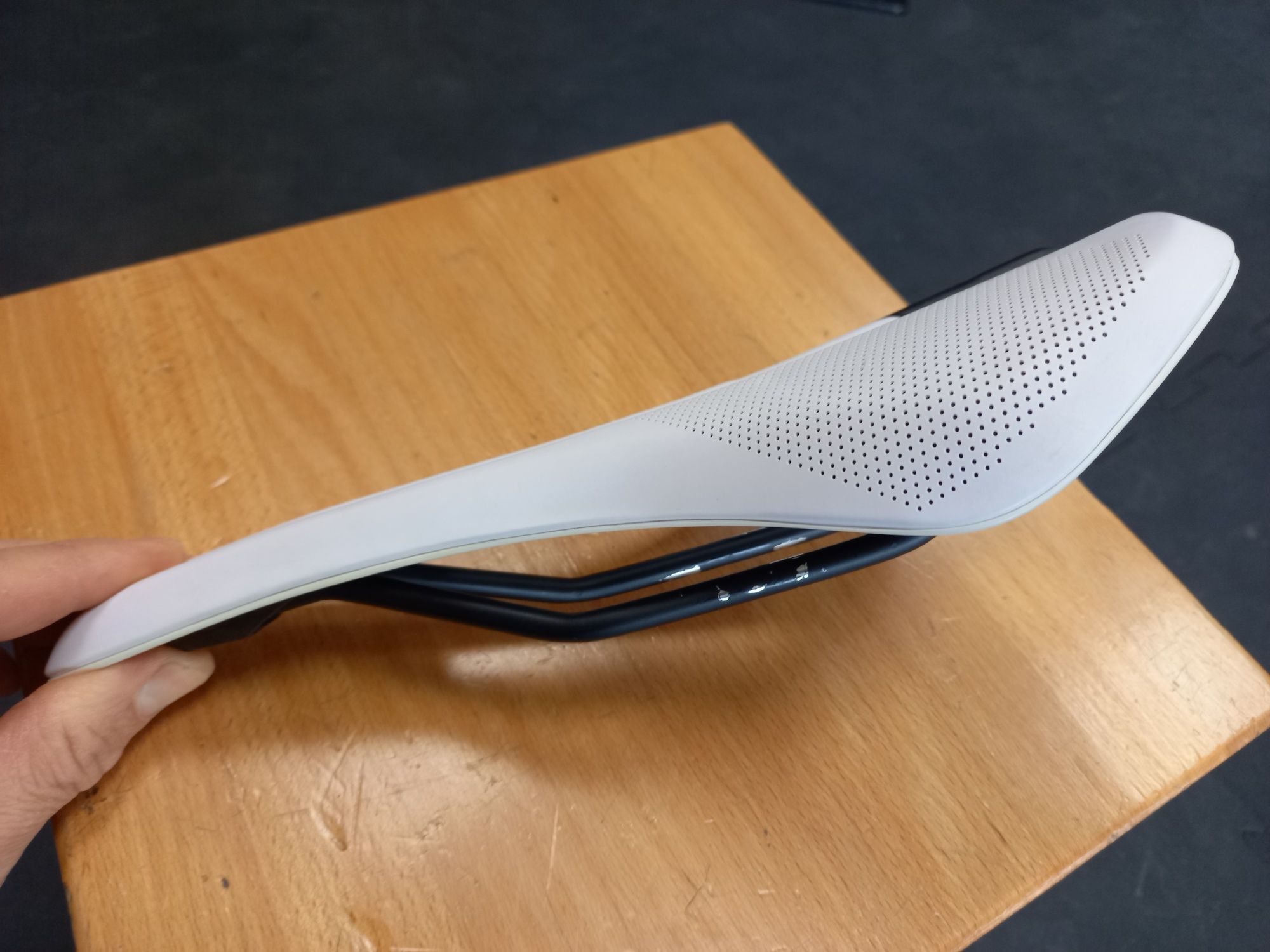 Siodełko Specialized Toupe Expert Ti 143mm
