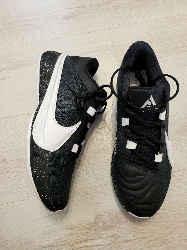 Кроссовки NIKE FREAK 5 нові original