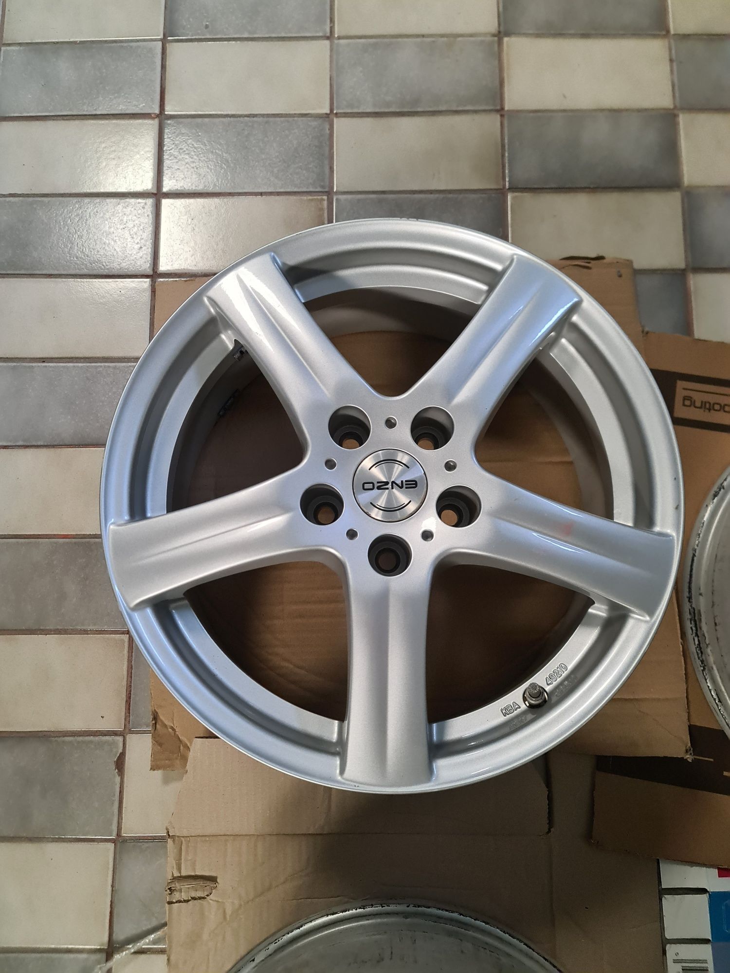 Felgi aluminiowe 17"czujniki KIA 5x114.3