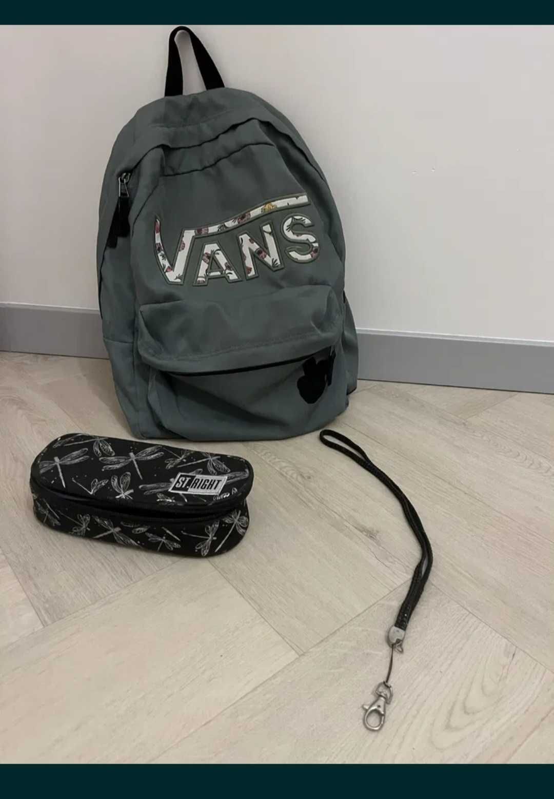 Plecak Vans w bardzo dobrym stanie.