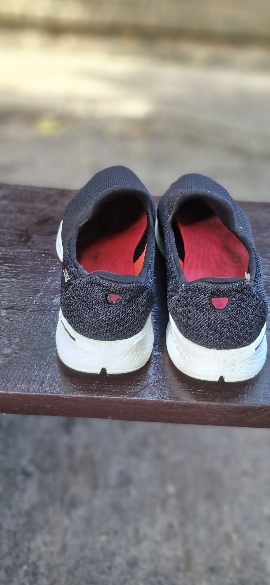 Продам мокасини "Skechers", 40р, 27см.
