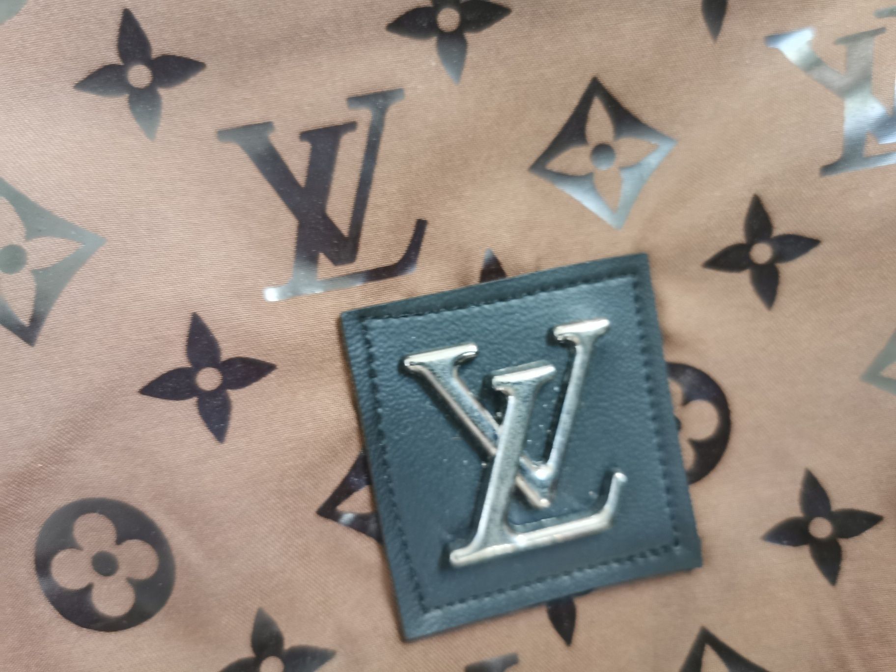 Spodenki LV Louis Vuitton roz. S i M nowe brąz