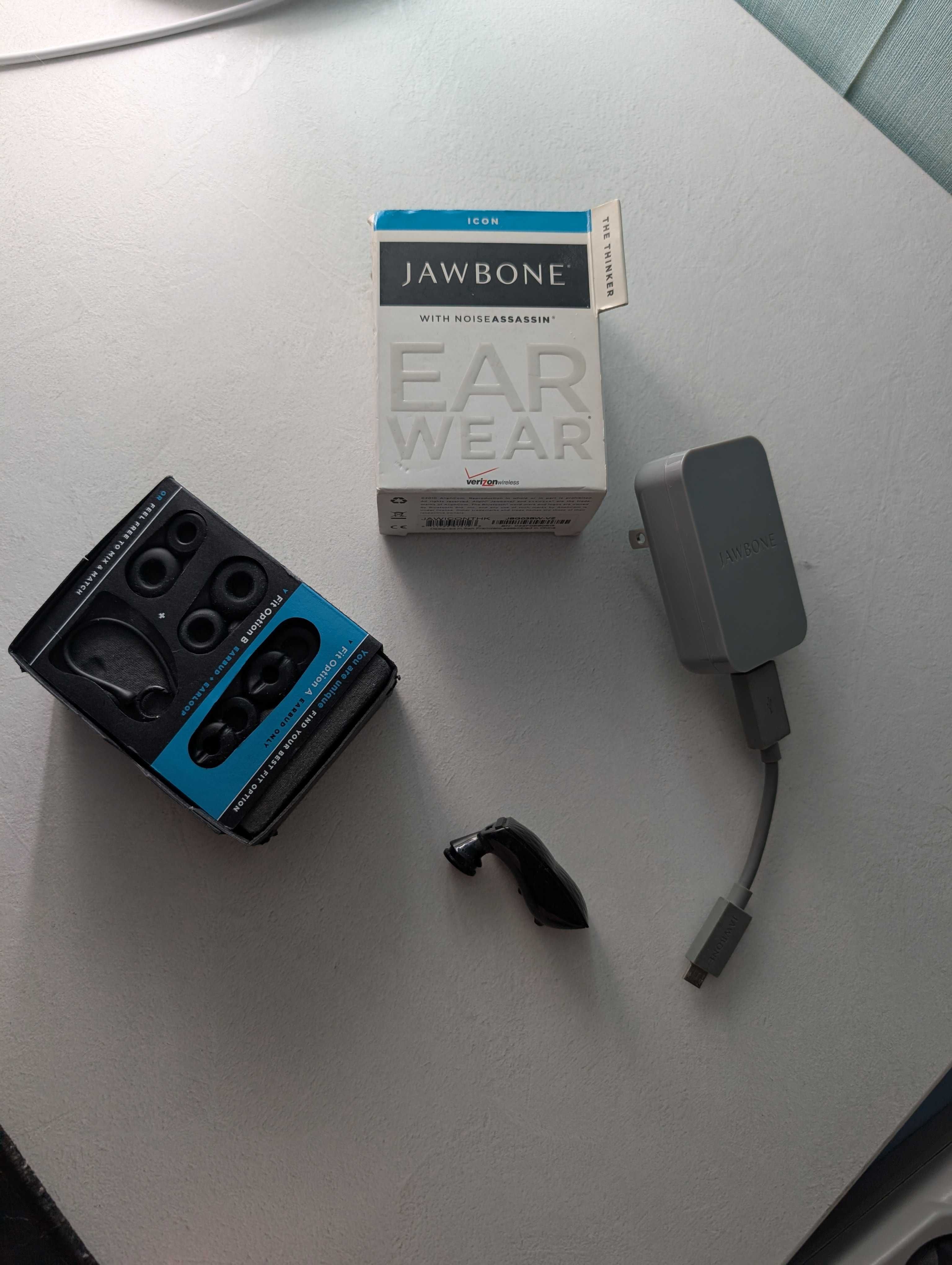 Bluetooth гарнитура JAWBONE