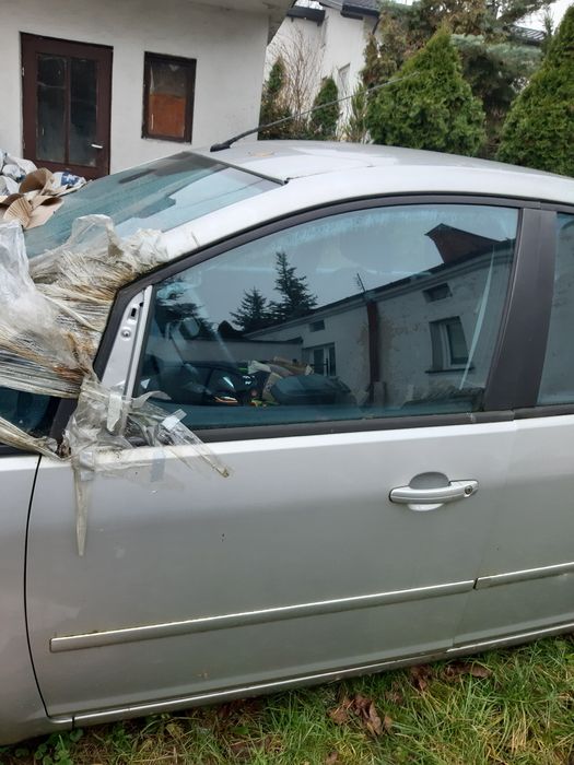 Drzwi prawe,lewe,-przód,tył Ford C-MAX 1 lift 2010r